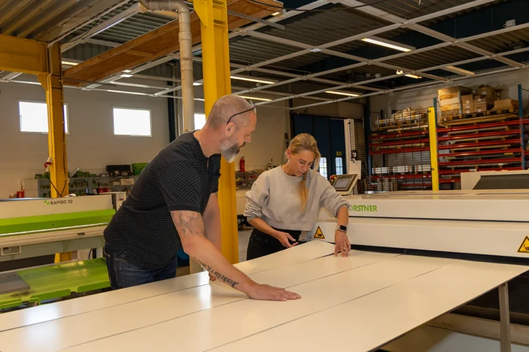 Warum Spengler mit Coil-Handling und Längs- & Querteilanlagen im Vorteil sind